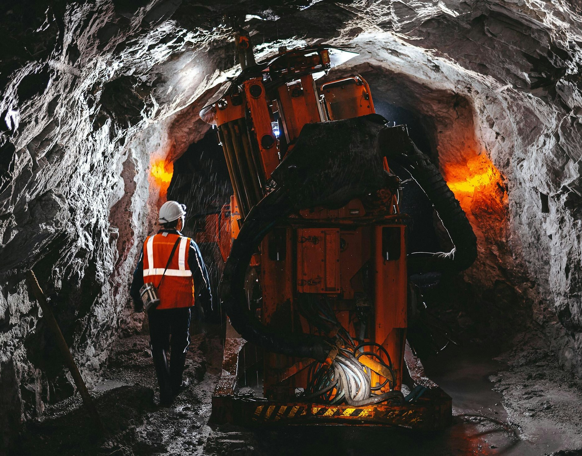 Mining image with worker