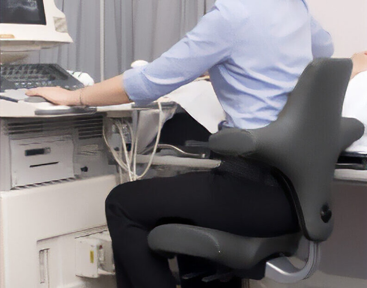 Sonography chair 058 704 2023 01 31 193522 bmwt